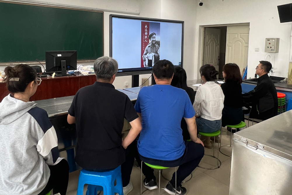 院系线上观展.jpg