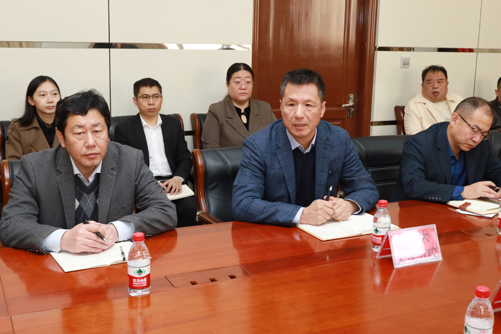 001副校长宋印利对专家组的到来表示欢迎IMGL5514.JPG